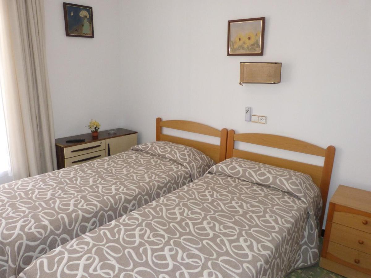 Hostal Zurich Sant Feliu de Guíxols Kültér fotó